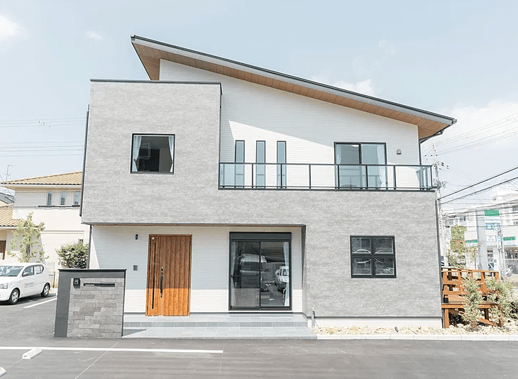 秀光ビルド　展示場